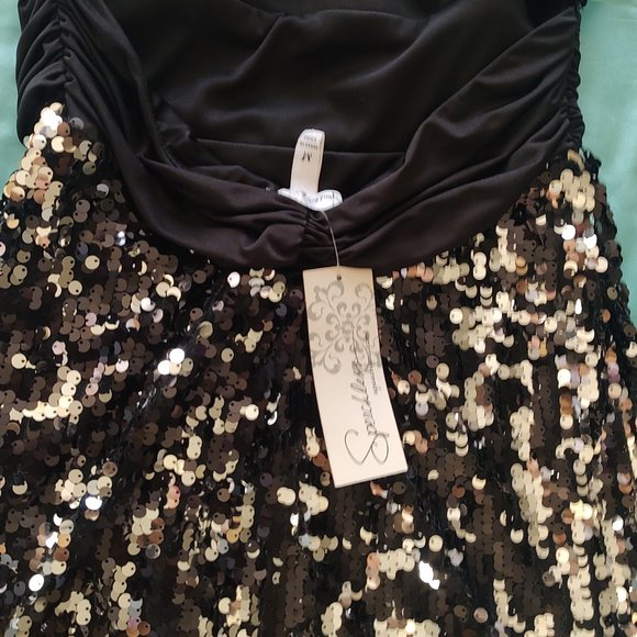 Party dresses - Picture 5 of 5